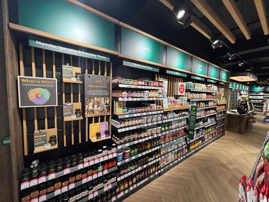 Images Holland & Barrett - Brentwood