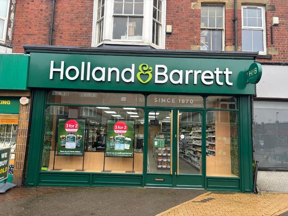 Images Holland & Barrett - Whitley Bay