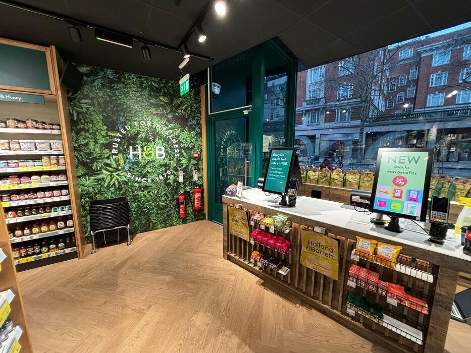 Images Holland & Barrett - Kensington