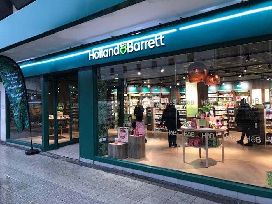 Images Holland & Barrett - Birmingham High Street