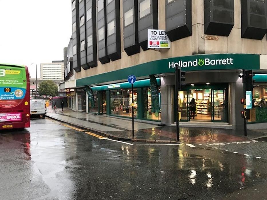 Images Holland & Barrett - Birmingham High Street