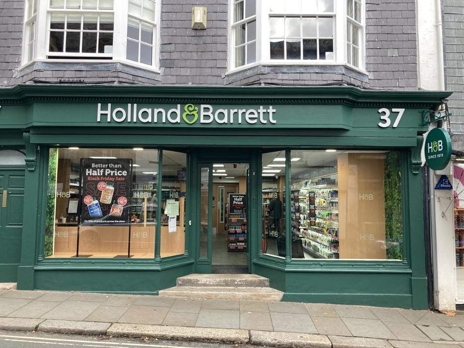 Images Holland & Barrett - Totnes