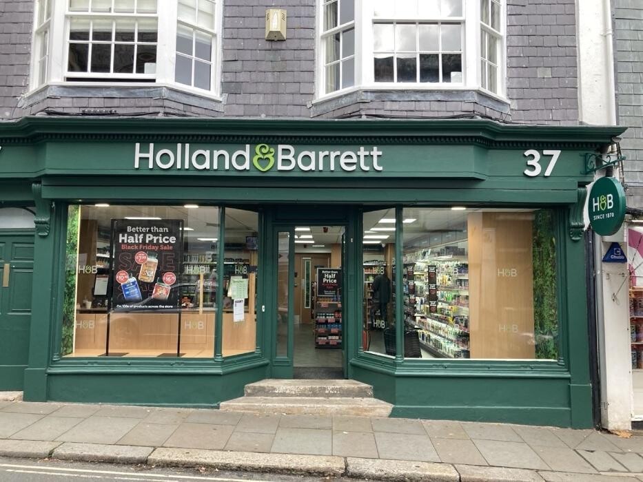 Images Holland & Barrett - Totnes