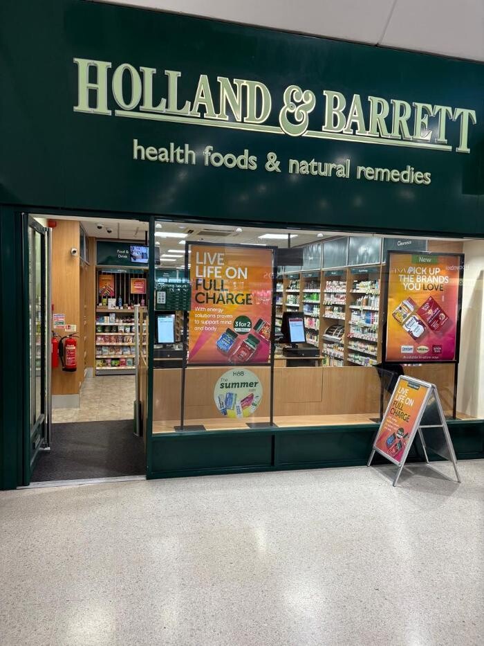 Images Holland & Barrett - Waltham Cross