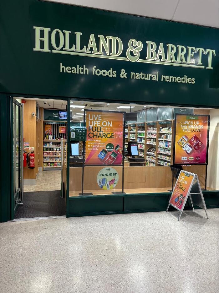 Images Holland & Barrett - Waltham Cross
