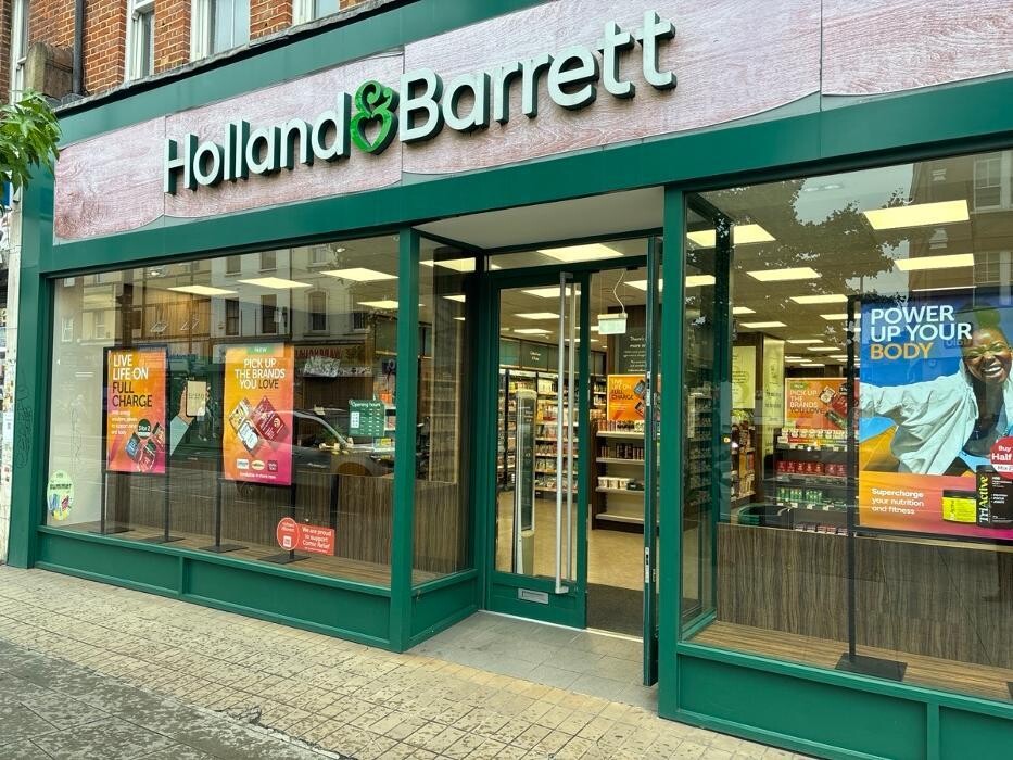 Images Holland & Barrett - Wood Green