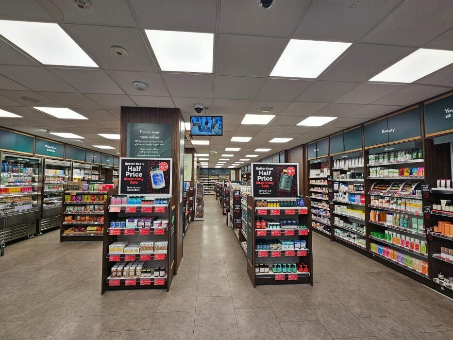 Images Holland & Barrett - Wood Green