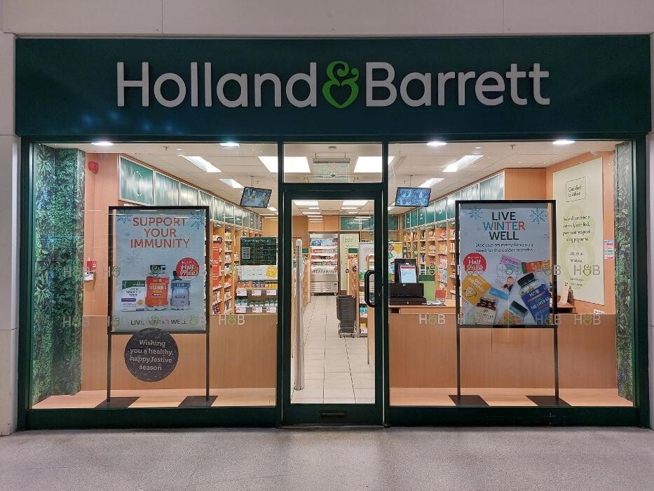 Images Holland & Barrett - Camberwell Green