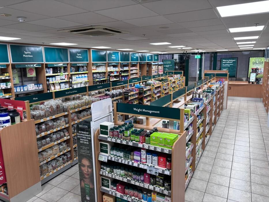 Images Holland & Barrett - Ocean Terminal