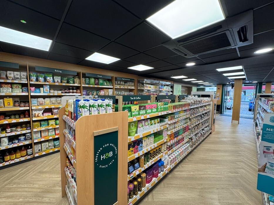 Images Holland & Barrett - St Andrews