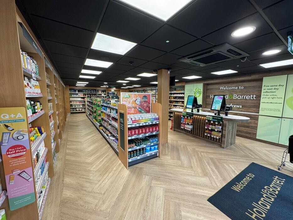 Images Holland & Barrett - St Andrews