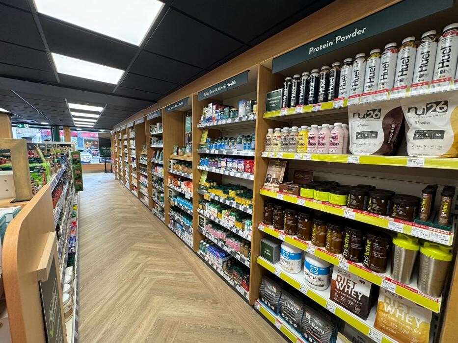 Images Holland & Barrett - St Andrews