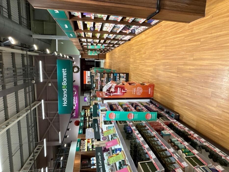 Images Holland & Barrett - Hull St Stephens Tesco