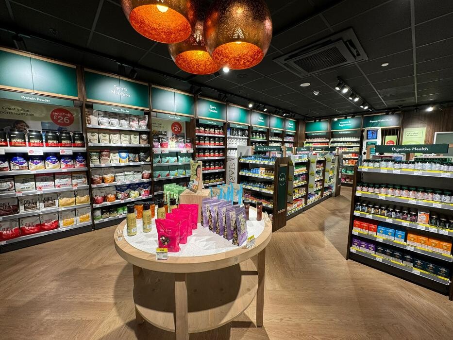 Images Holland & Barrett - Belfast Forestside