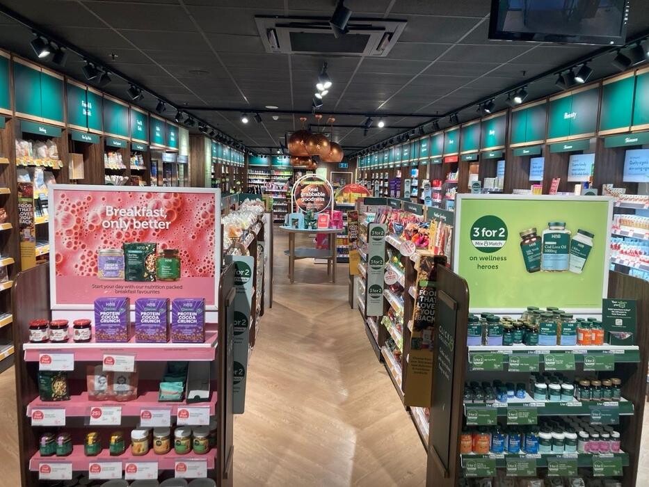 Images Holland & Barrett - Belfast Forestside