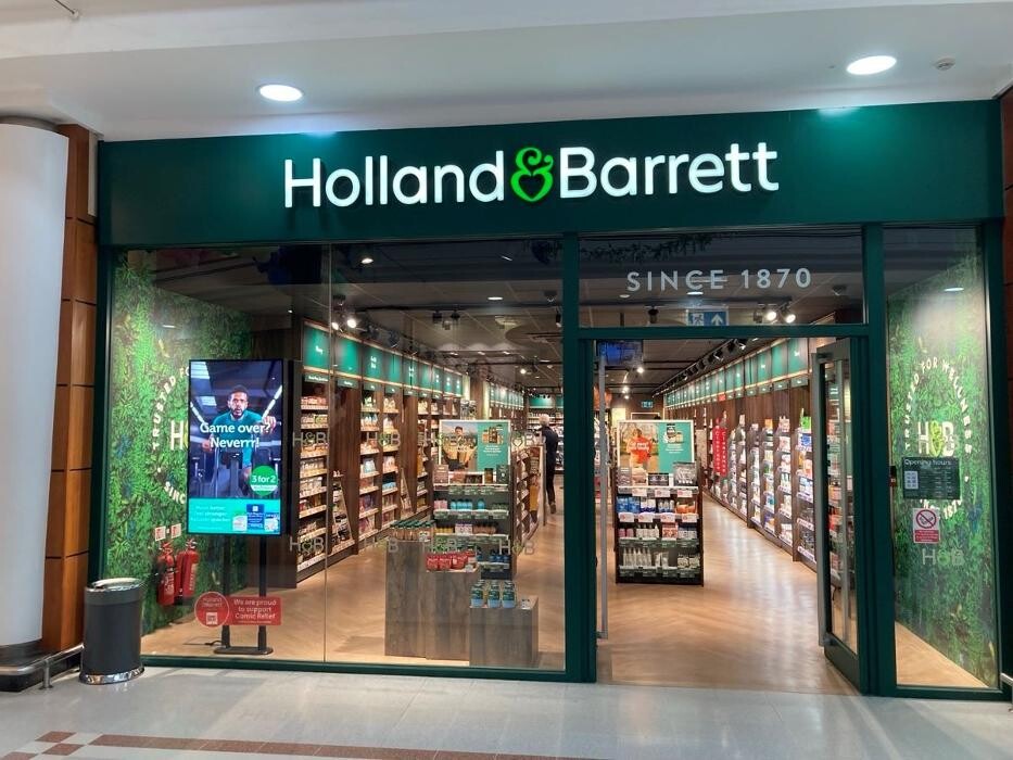Images Holland & Barrett - Belfast Forestside