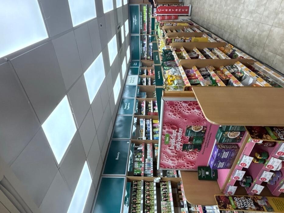 Images Holland & Barrett - Edinburgh Nicolson Street