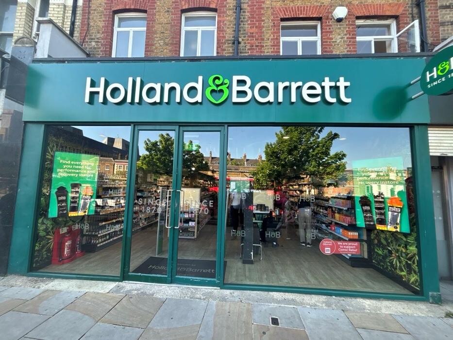 Images Holland & Barrett - Angel Islington