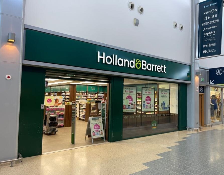 Images Holland & Barrett - Bradley Stoke