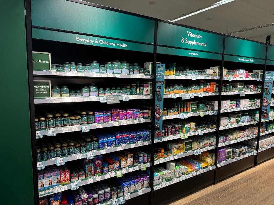 Images Holland & Barrett - Norwich Morrisons