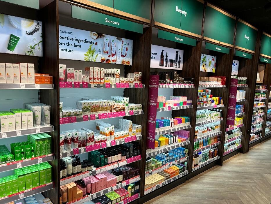 Images Holland & Barrett - Wandsworth