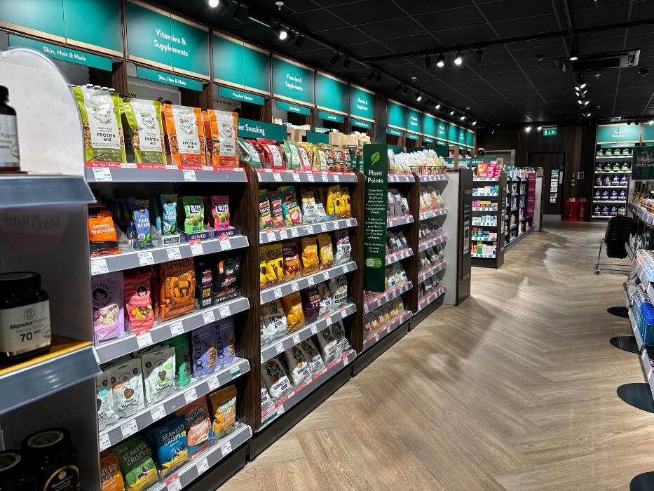 Images Holland & Barrett - Wandsworth