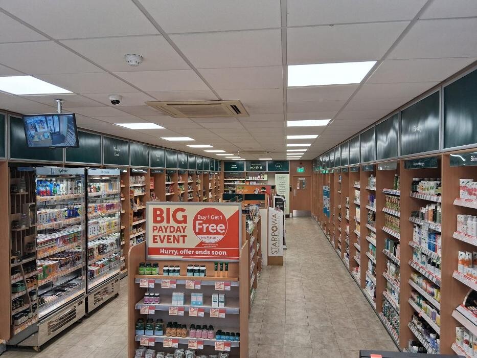 Images Holland & Barrett - Dunstable