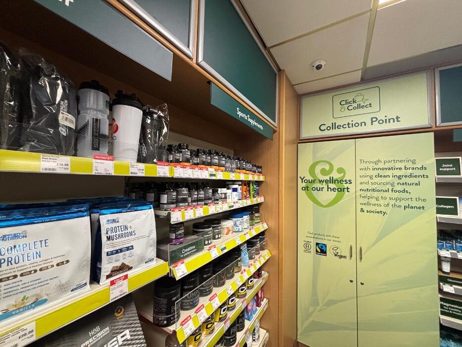 Images Holland & Barrett - Grimsby