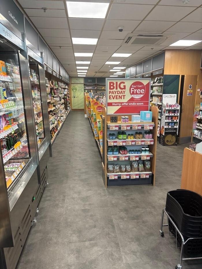 Images Holland & Barrett - Grimsby