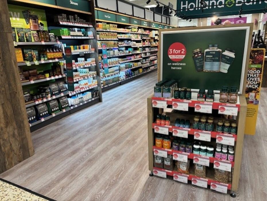 Images Holland & Barrett - Blackpool Tesco