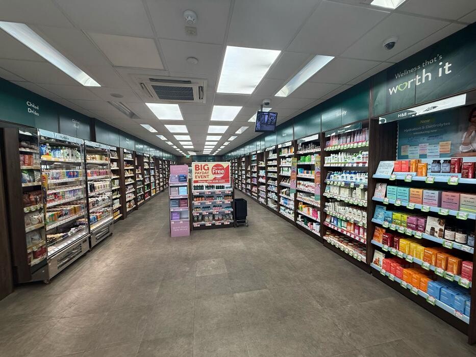 Images Holland & Barrett - Edgware Road