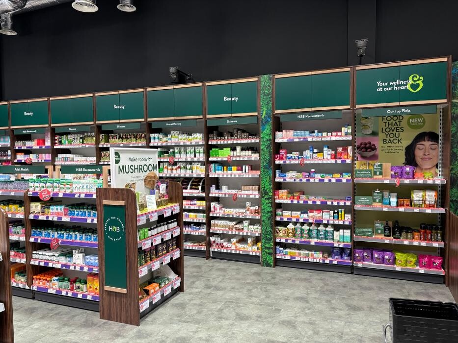 Images Holland & Barrett - O2 Arena Outlet