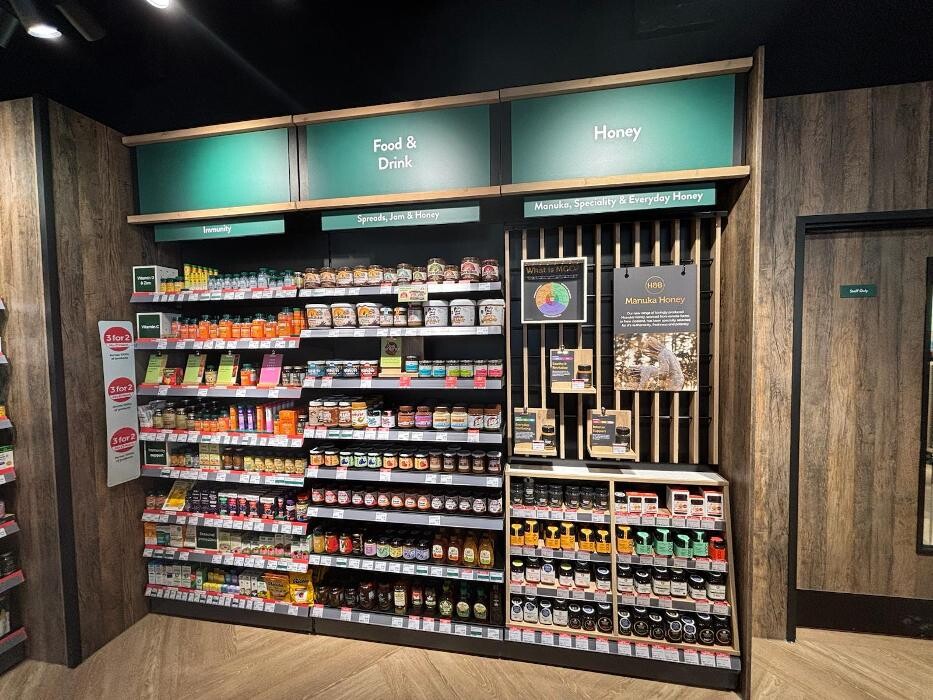 Images Holland & Barrett - Brighton