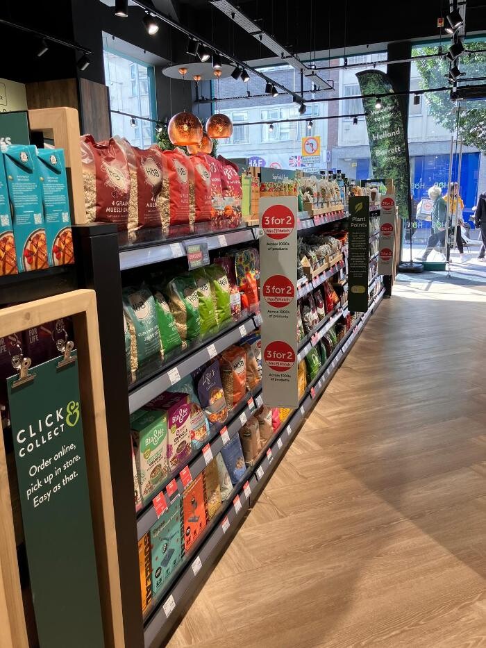 Images Holland & Barrett - Brighton