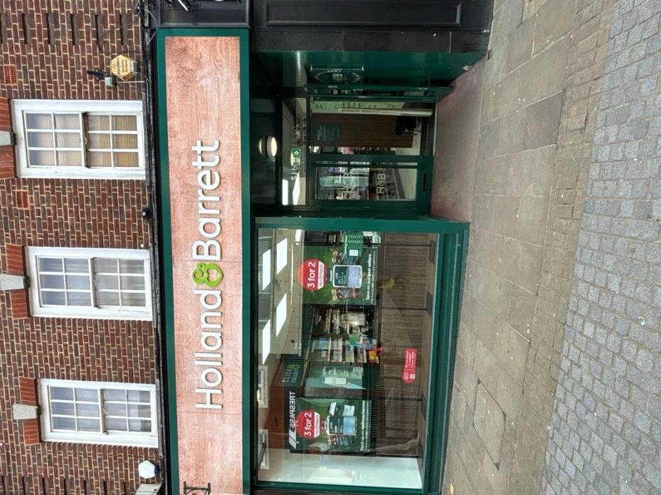 Images Holland & Barrett - Windsor