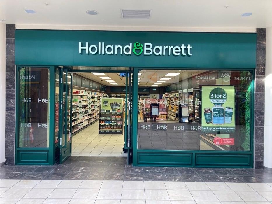 Images Holland & Barrett - Newry