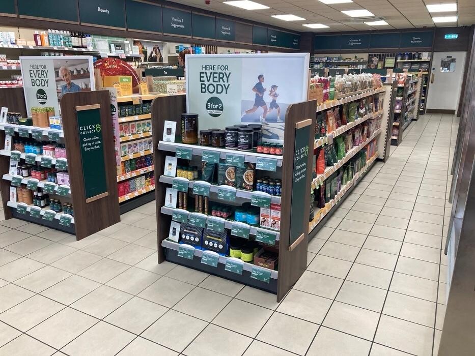 Images Holland & Barrett - Newry