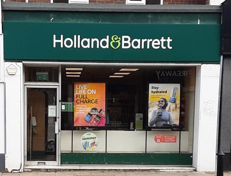 Images Holland & Barrett - Dorking