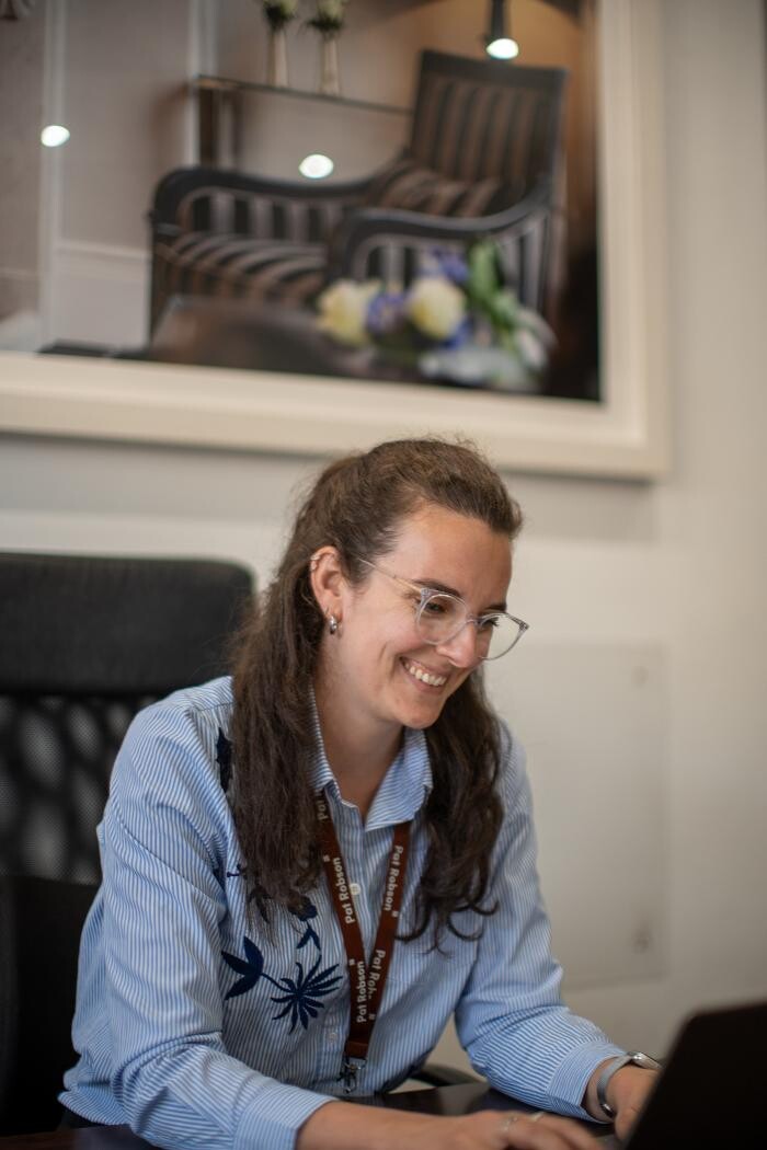 Images Pat Robson & Co. Ltd