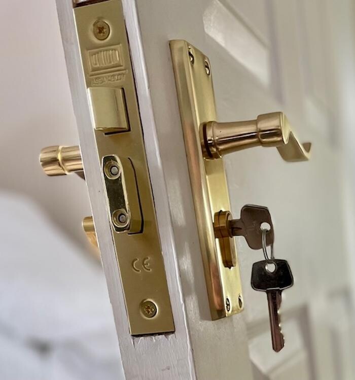 Images Handy Locks Locksmith Chichester