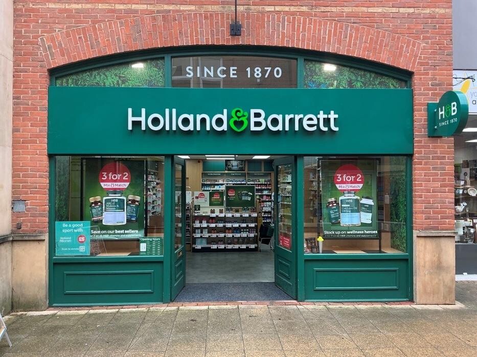 Images Holland & Barrett - Market Harborough