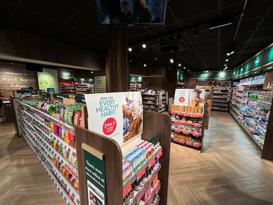 Images Holland & Barrett - Fulham