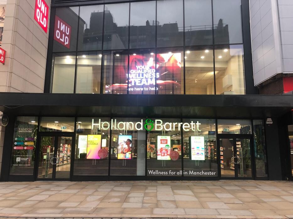 Images Holland & Barrett - Manchester Market Street