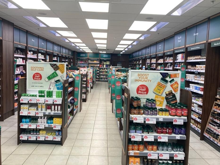 Images Holland & Barrett - Newtownabbey