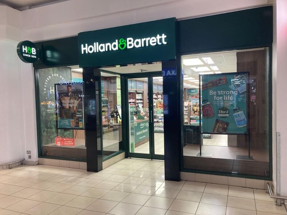 Images Holland & Barrett - Newtownabbey