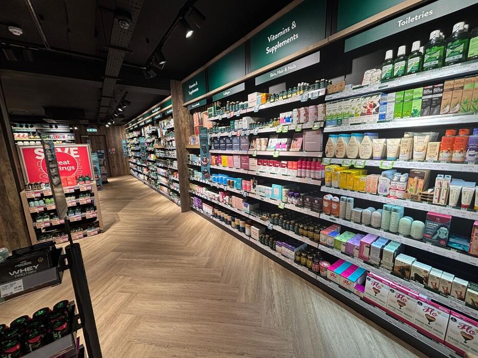 Images Holland & Barrett - West Wickham