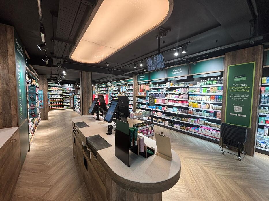 Images Holland & Barrett - West Wickham