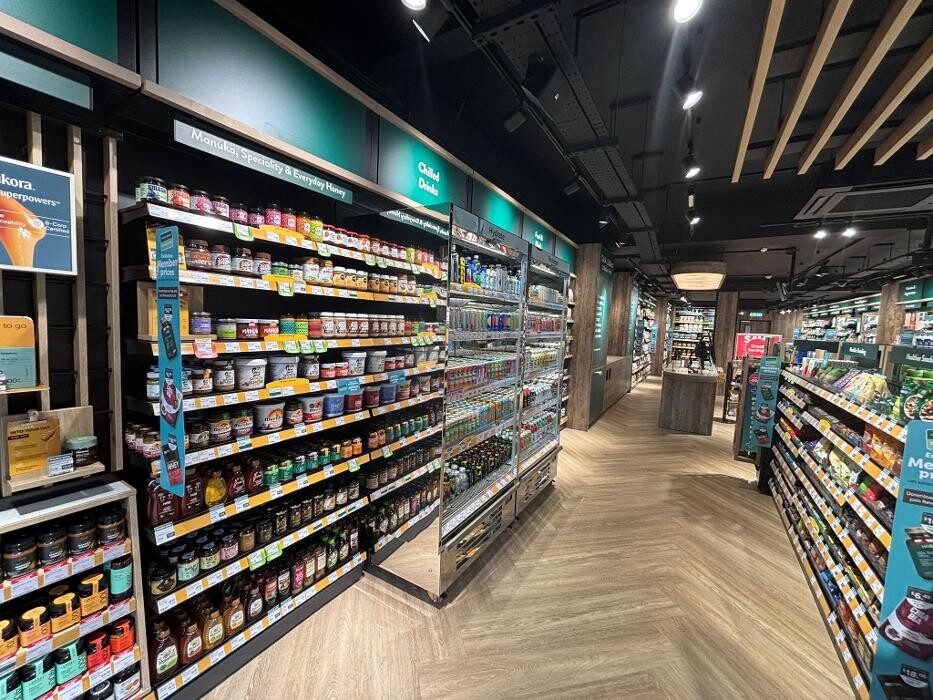 Images Holland & Barrett - West Wickham