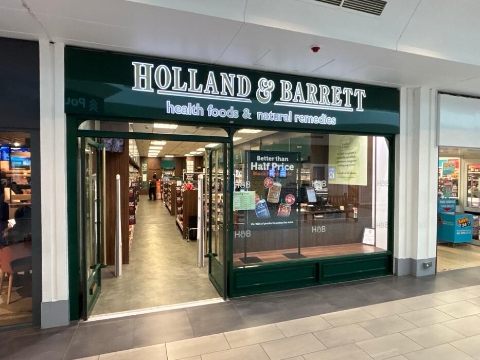 Images Holland & Barrett - Halesowen