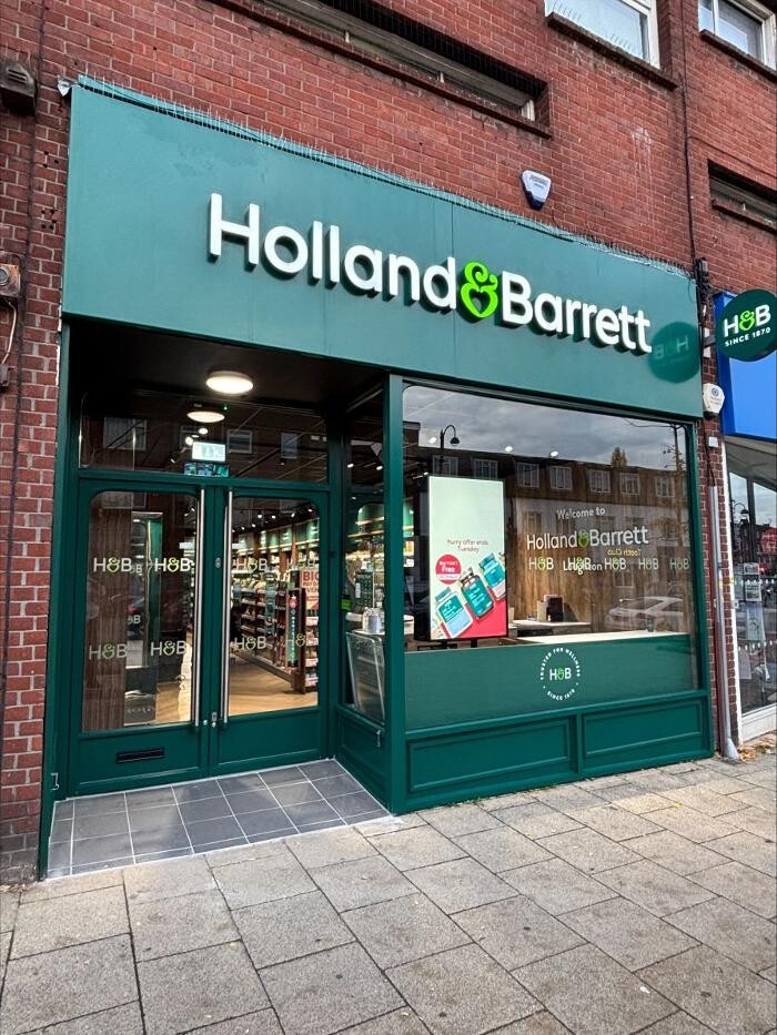 Images Holland & Barrett - Loughton